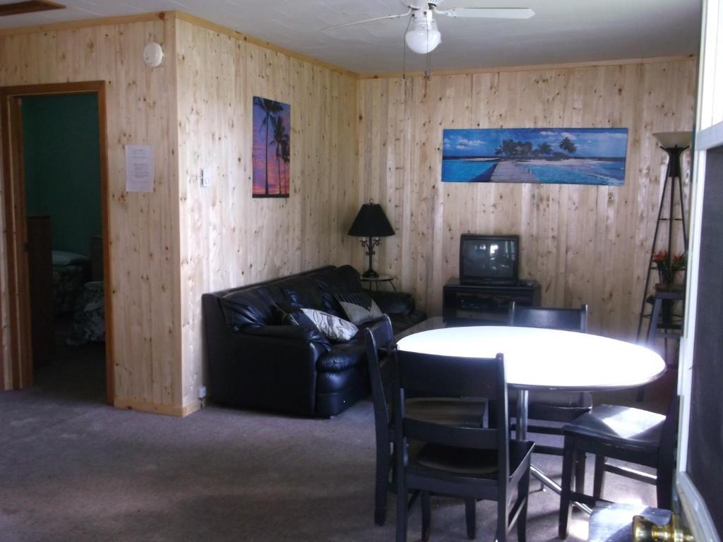 Chalkley'S Sandy Bay Cottage Resort Nipissing Beach Luaran gambar